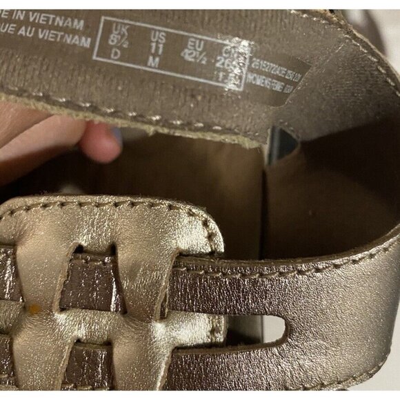 CLARKS COLLECTION Soft Cushion Pewter Metallic Gladiator Sandals Size 11 - Picture 3 of 7